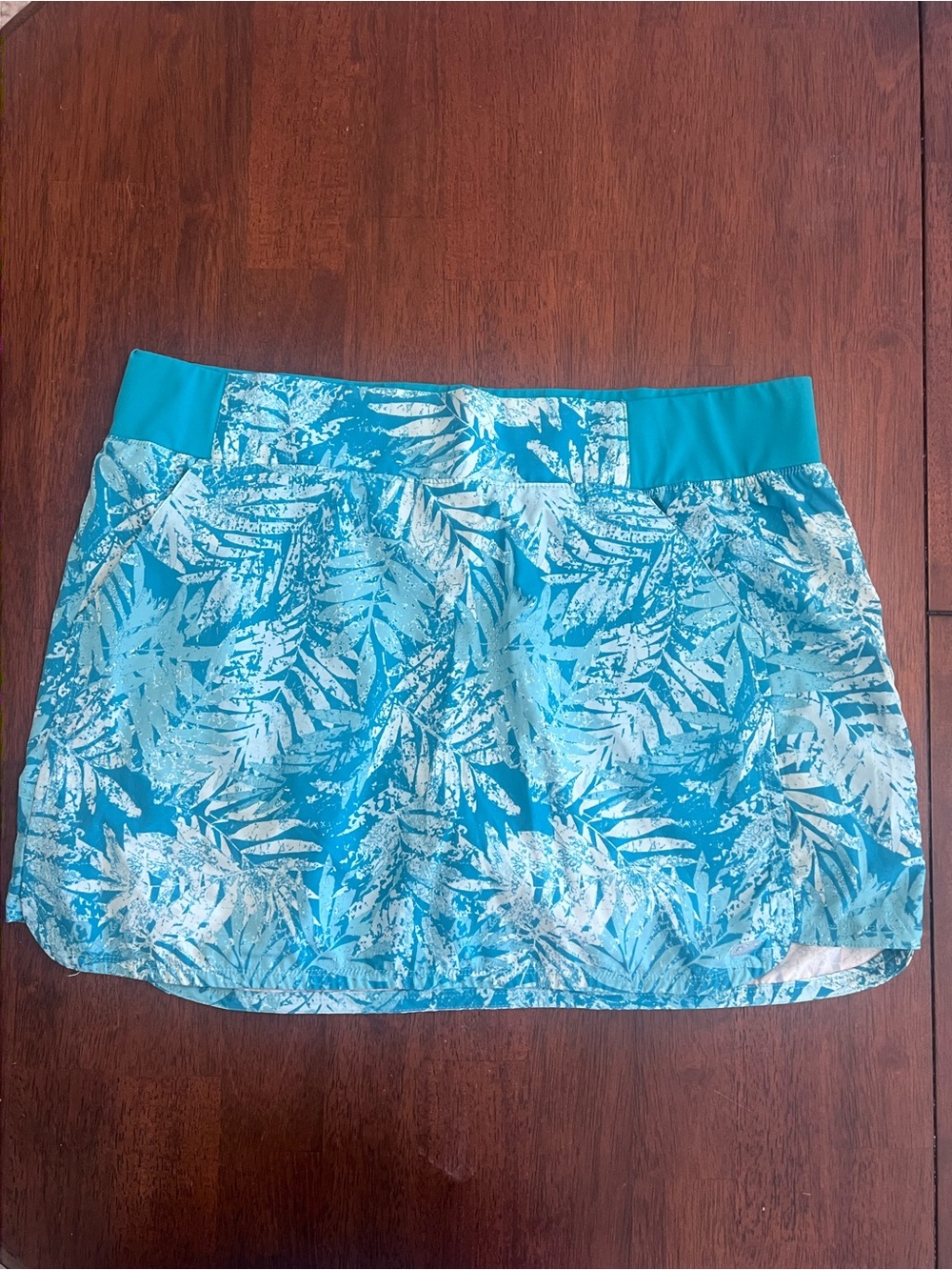 New Teal Tropical Print Active Skort